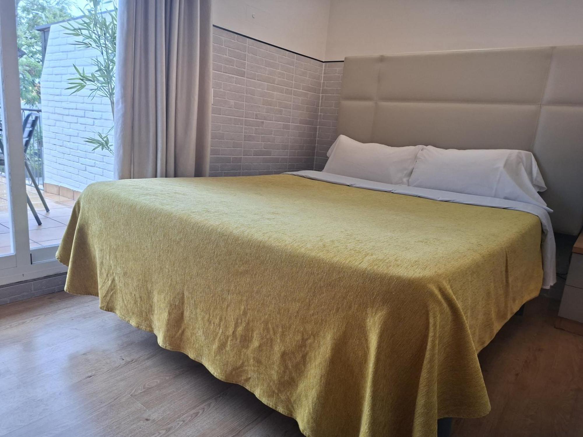 Doppelzimmer mit Balkon